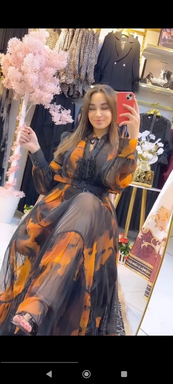Madam77